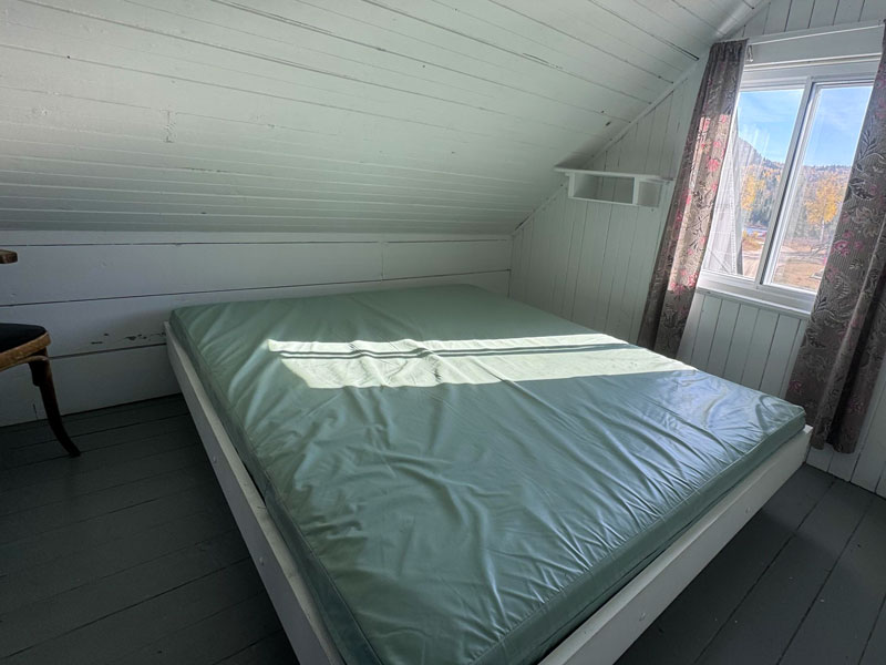Une chambre du Crépeau #1, avec un lit double aussi