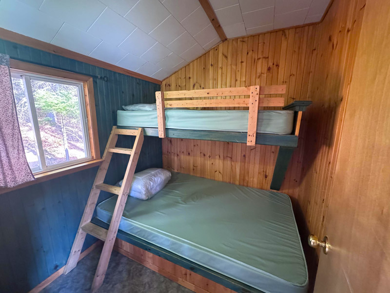 Une deuxième chambre du Crépeau #5, avec un lit superposé