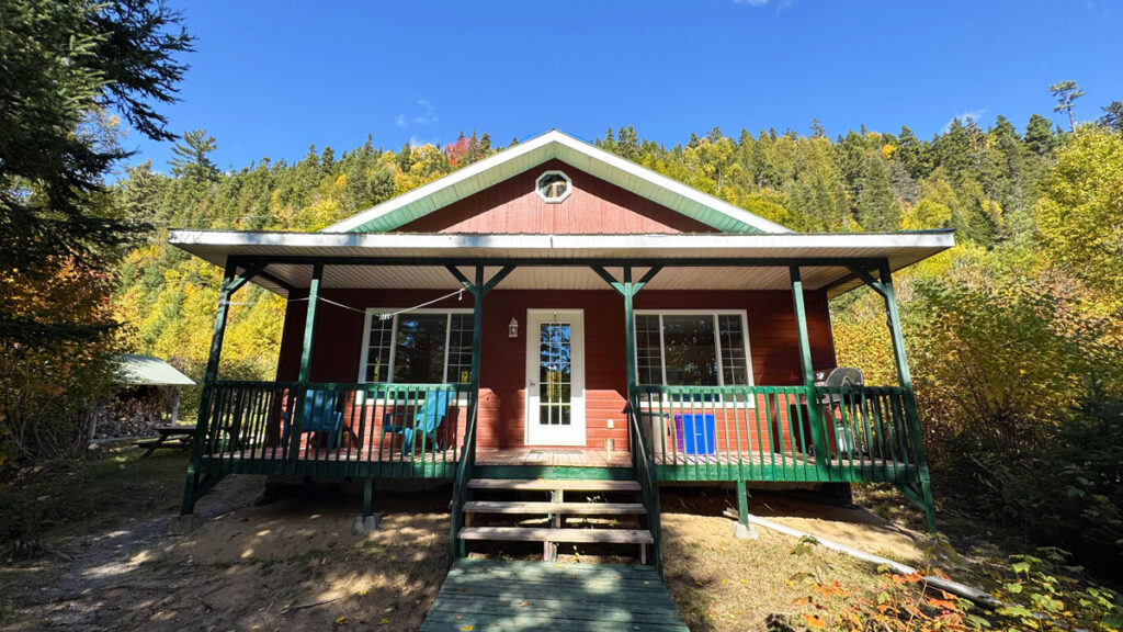 Le chalet Jobin #12, vu depuis l'extérieur
