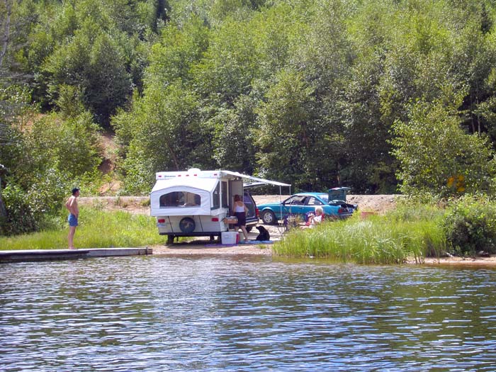 Plongez dans le camping sauvage à la Pourvoirie trudeau